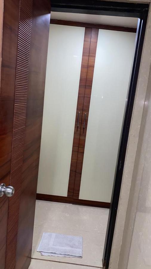 Good Times Hotel Дели Экстерьер фото