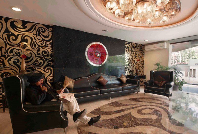 Good Times Hotel Дели Экстерьер фото