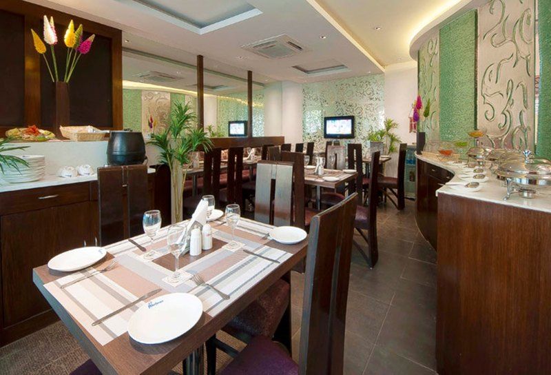 Good Times Hotel Дели Экстерьер фото