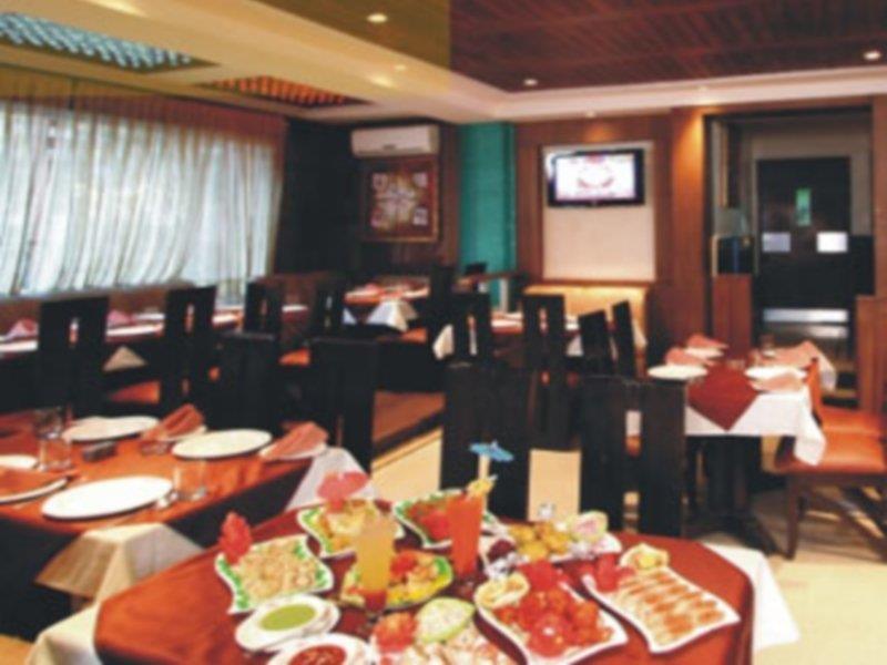 Good Times Hotel Дели Экстерьер фото